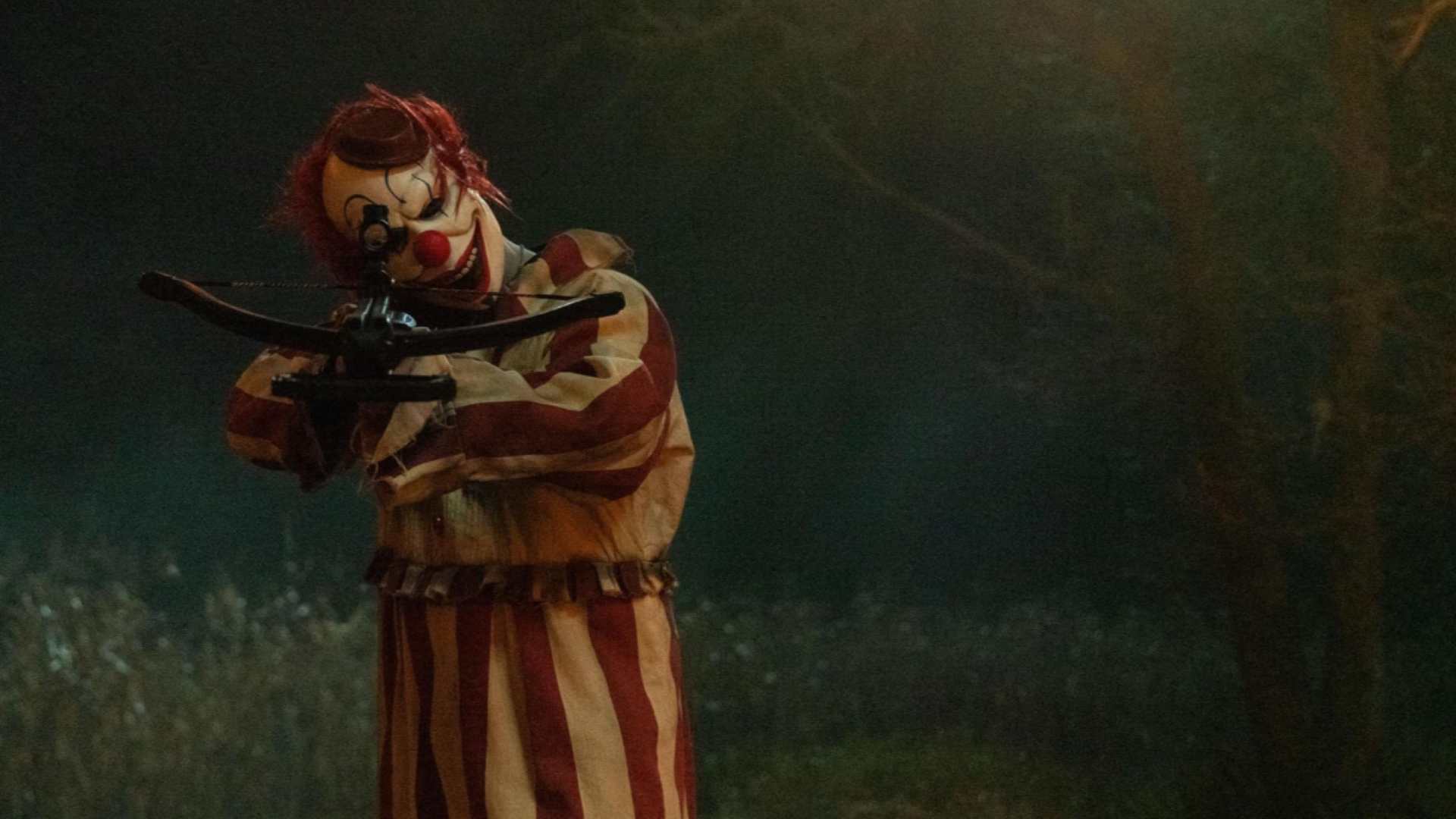 Sinopsis Lengkap Film Clown in a Cornfield